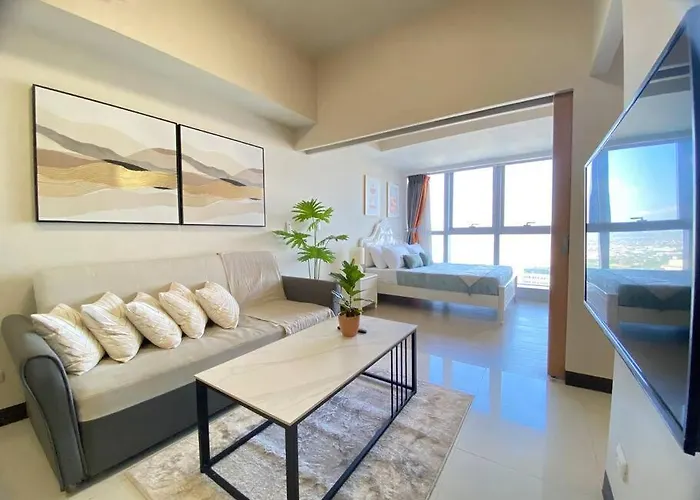Bgc Skyline 2br With Parking In Uptown Bgc Apartment *