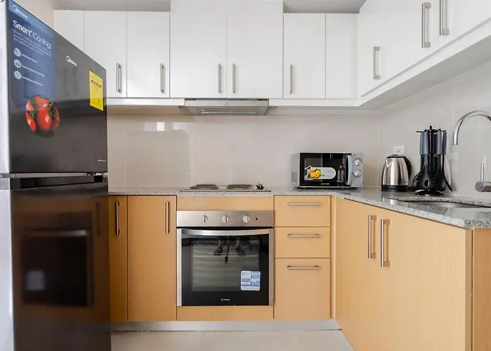 Bgc Skyline 2br With Parking In Uptown Bgc Manila