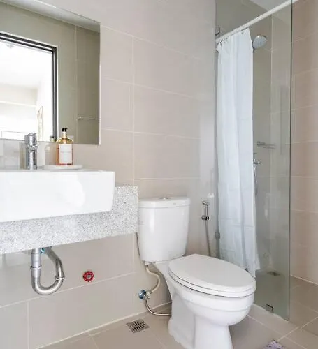 Apartment Bgc Skyline 2br With Parking In Uptown Bgc *