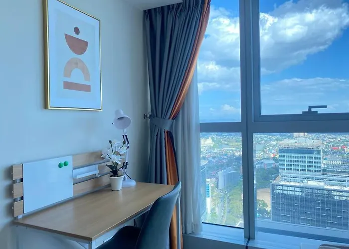 Apartment Bgc Skyline 2br With Parking In Uptown Bgc *