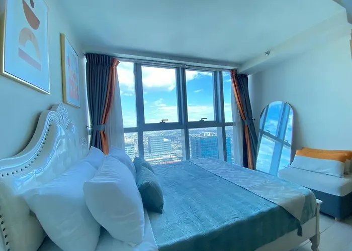 Apartment Bgc Skyline 2br With Parking In Uptown Bgc