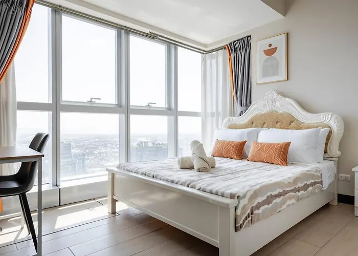 Apartment Bgc Skyline 2br With Parking In Uptown Bgc